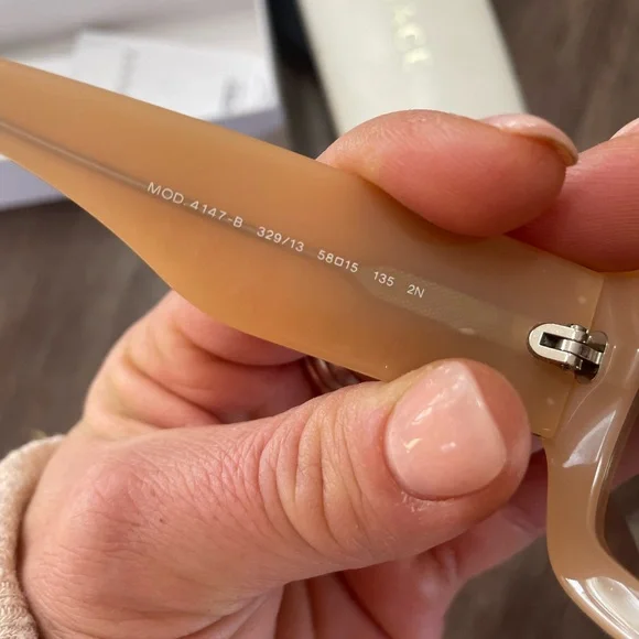 Versace Sunglasses NWOT - Picture 4 of 7